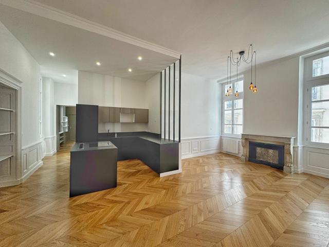 Appartement 4 pièces 106 m²