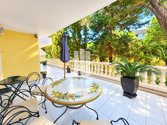 Appartement 4 pièces 101 m²