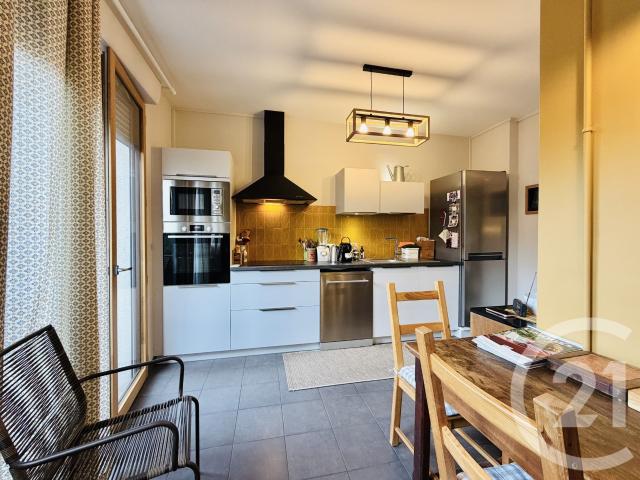 Appartement 4 pièces 107 m²