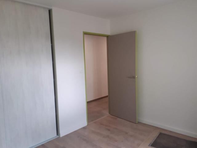 Appartement 4 pièces, 109 m² à louer à Rignac 12390