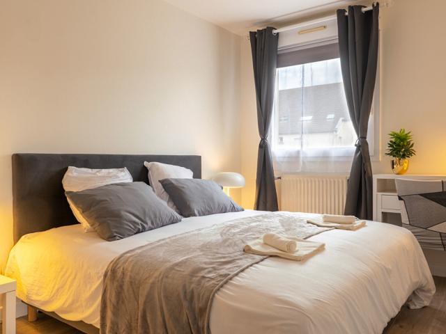 Appartement 4 pièces 10 m²