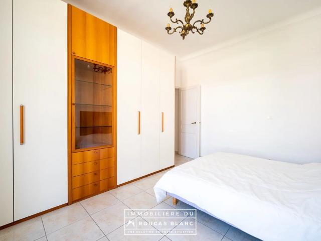 Appartement 4 pièces, 111 m² à louer à Marseille 8 13008