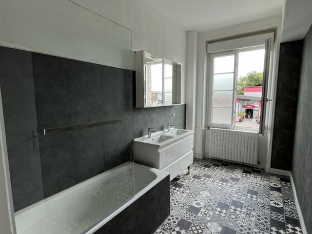 Appartement 4 pièces, 112 m² à louer à Domfront en Poiraie 61700
