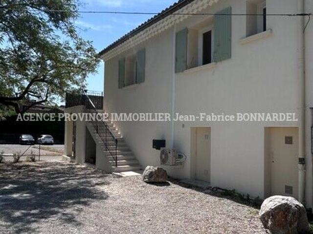 Appartement 4 pièces, 113 m² à louer à Grillon 84600
