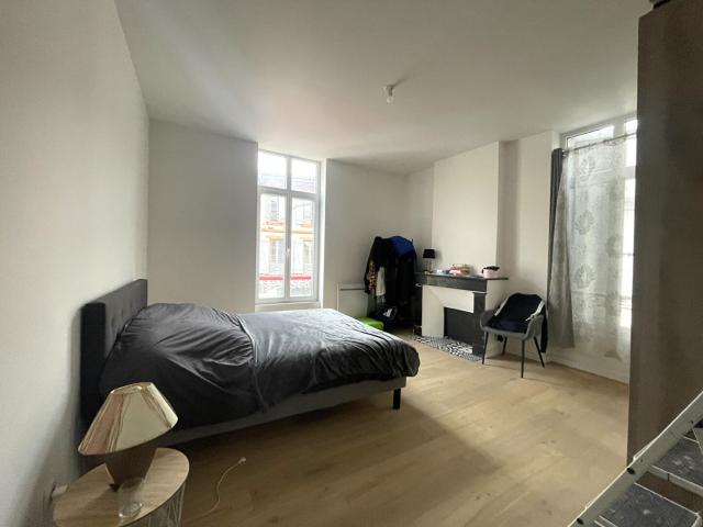 Appartement 4 pièces, 113 m² à louer à Montauban 82000