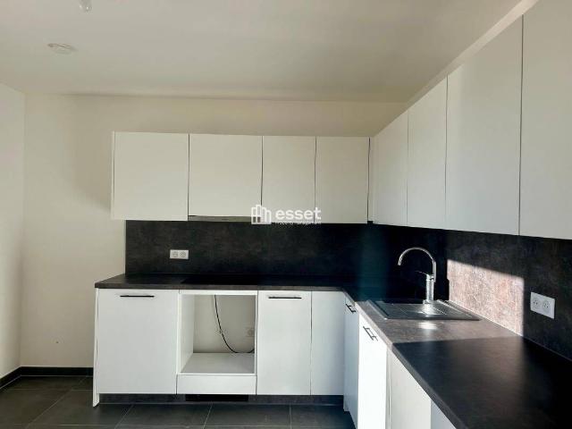 Appartement 4 Pièces 115.66m² à louer 2923 euros COURBEVOIE 92