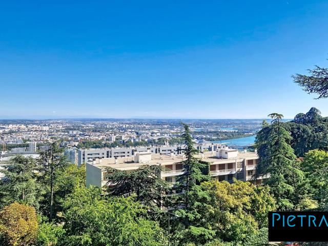 Appartement 4 pièces 115 m²