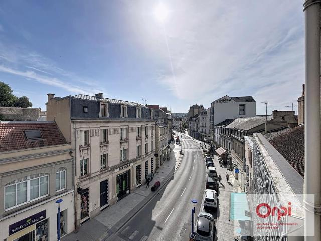 Appartement 4 pièces, 116 m² à louer à Montluçon 03100