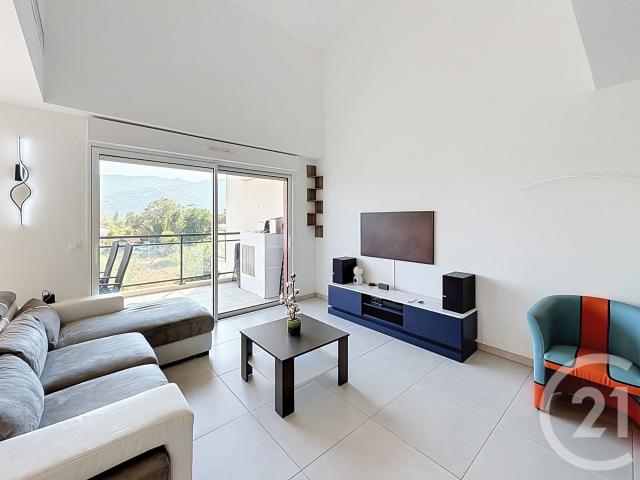 Appartement 4 pièces 118 m²