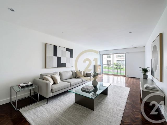 Appartement 4 pièces 118 m²