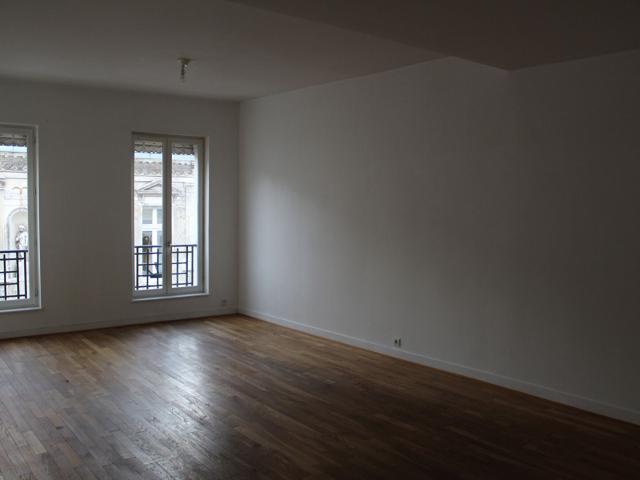 Appartement 4 pièces, 118 m² à louer à Auxerre 89000