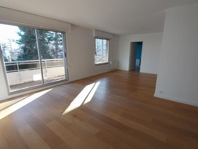 Appartement 4 pièces, 119 m² à louer à Clermont Ferrand 63100
