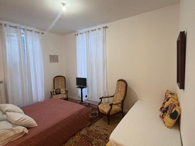 Appartement 4 pièces, 120 m² à louer à Montréal 32250
