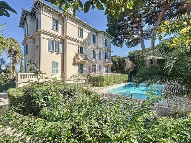 Appartement 4 pièces 121 m²