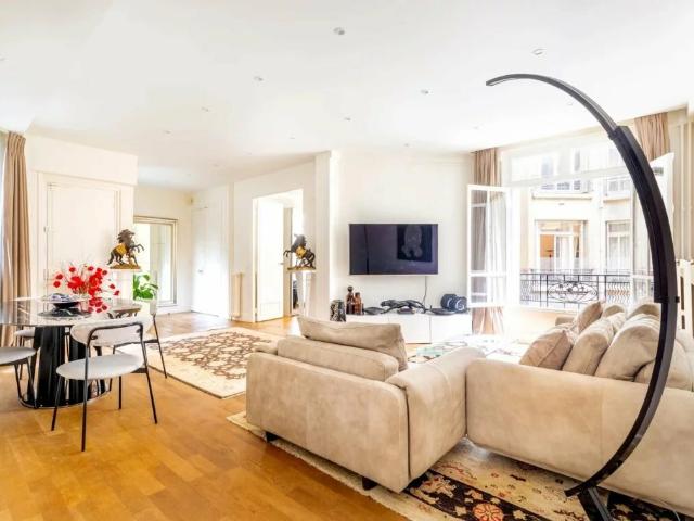 Appartement 4 pièces 122 m²