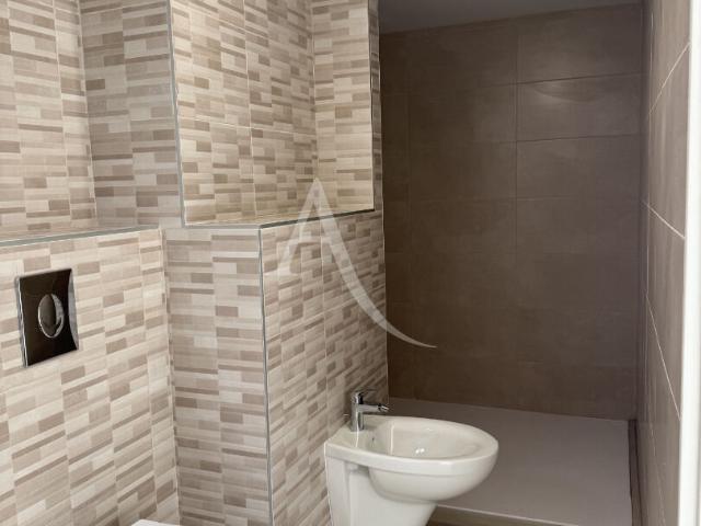 Appartement 4 pièces, 122 m² à louer à La Crau 83260