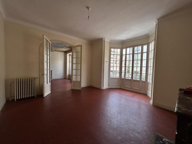 Appartement 4 pièces, 122 m² à louer à Nice 06000