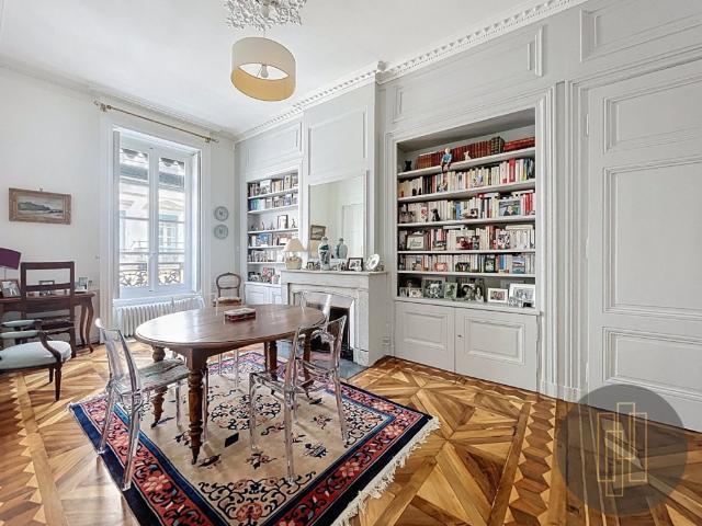 Appartement 4 pièces 124 m²