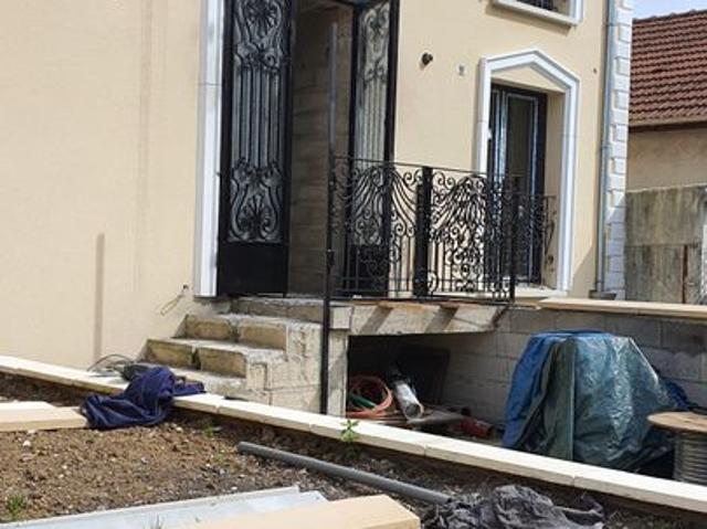 Appartement 4 pièces, 125 m² à louer à Saint Denis 93200