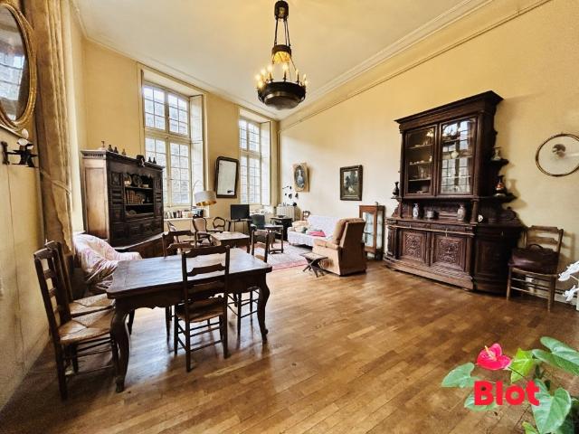 Appartement 4 pièces 126 m²