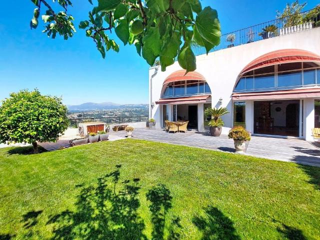 Appartement 4 pièces 126 m²