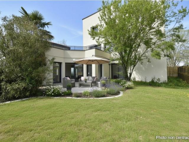Appartement 4 pièces 127 m²
