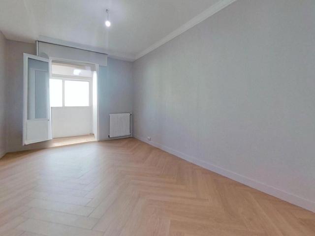63 rue Duquesne Lyon 69006 T5 Non meublé 1840 €CC