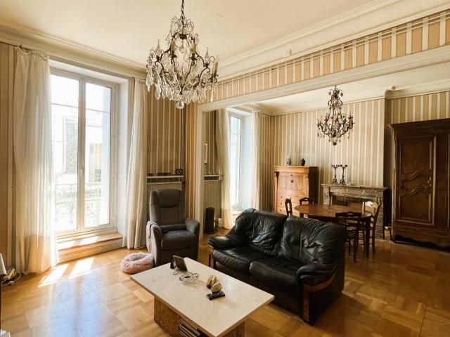 Appartement 4 pièces 128 m²