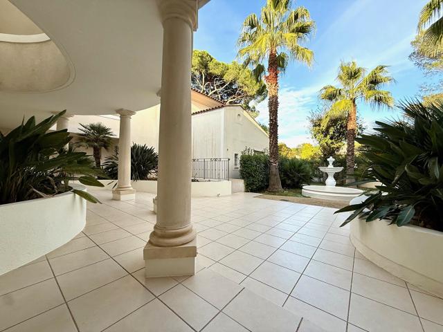 Appartement 4 pièces 130 m²