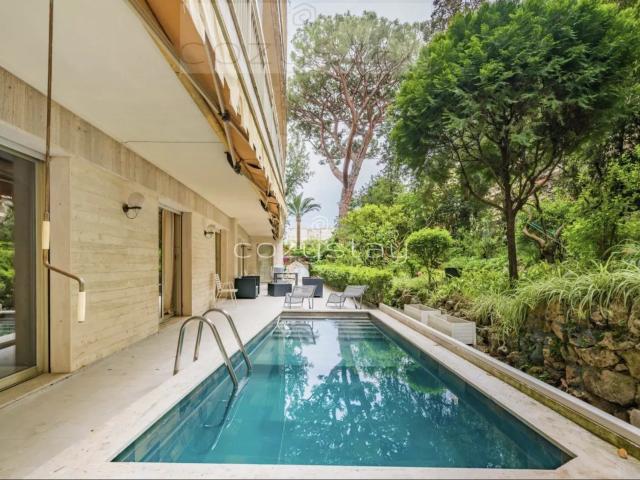Appartement 4 pièces 130 m²