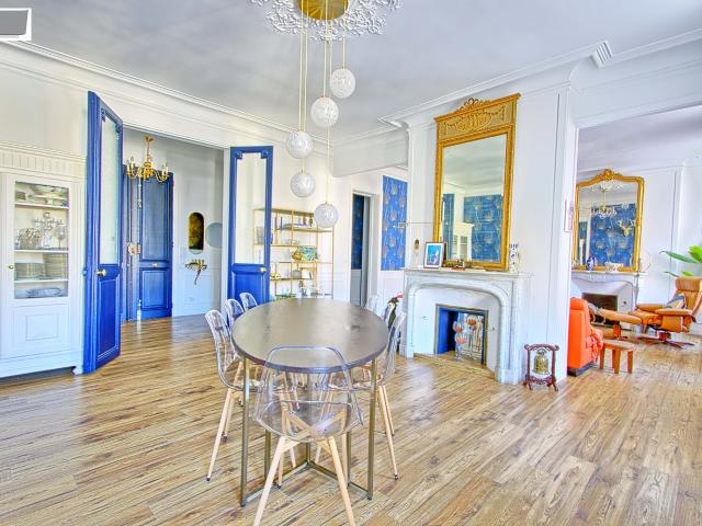 Appartement 4 pièces 130 m²