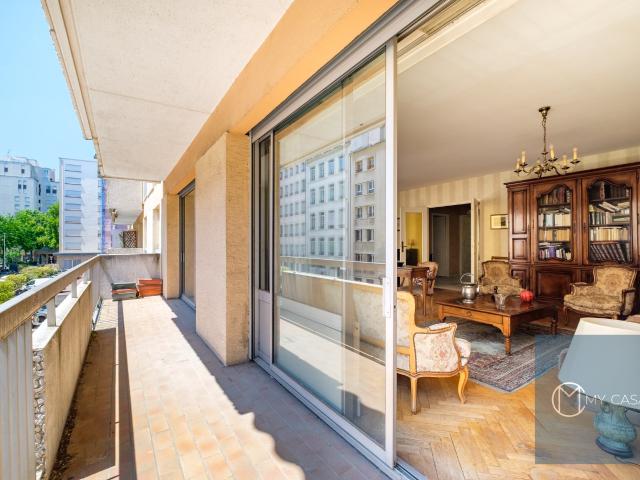 Appartement 4 pièces 130 m²