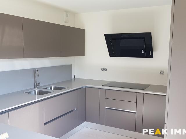 Appartement 4 pièces 133,50 m2 SAINT GENIS POUILLY