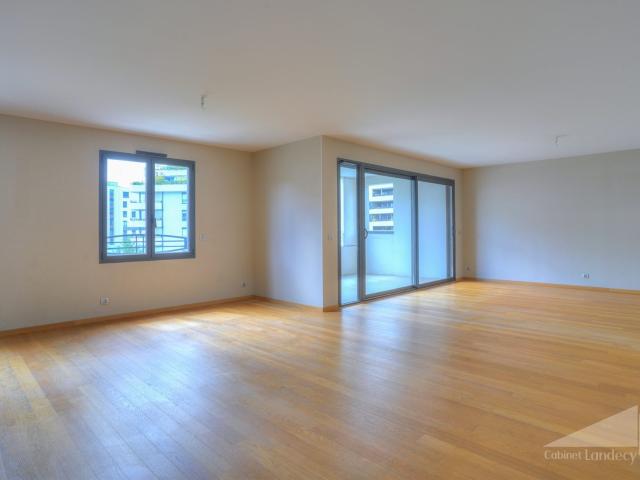 Appartement 4 pièces à vendre Saint Genis Pouilly 133m² Saint Genis Pouilly