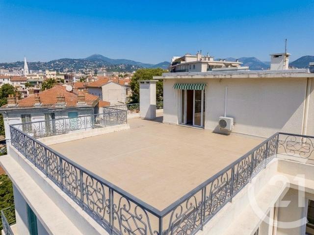Appartement 4 pièces 135 m²