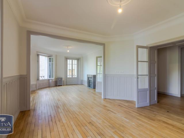 Appartement 4 pièces 136 m²