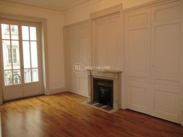 Appartement 4 pièces 137.06 m²