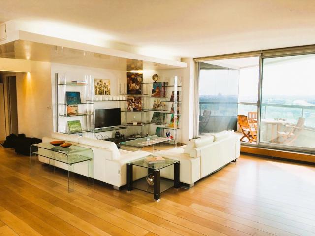 Appartement 4 pièces 140 m²