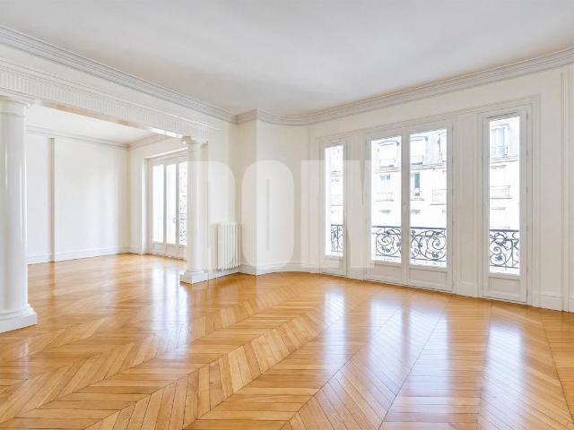 Appartement 4 pièces 140 m²