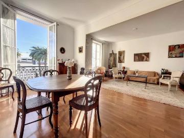 Appartement 4 pièces 140 m²