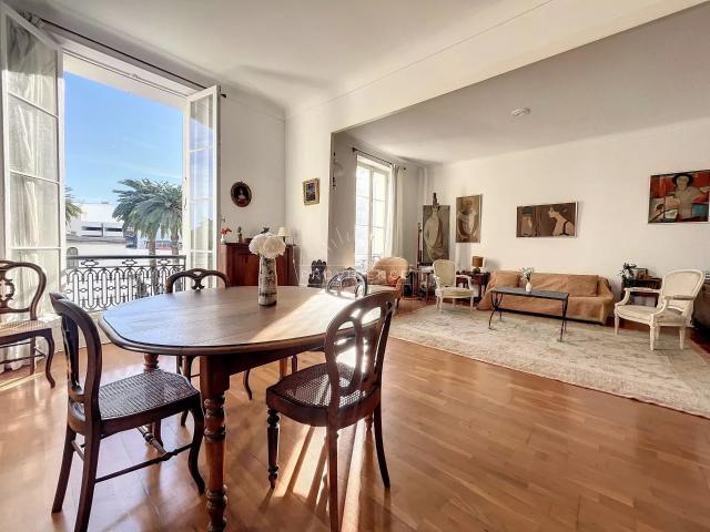 Appartement 4 pièces 140 m²