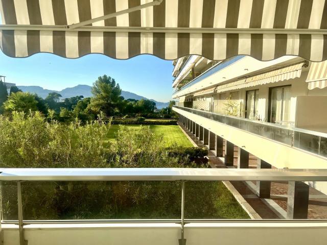 Appartement 4 pièces 140 m²