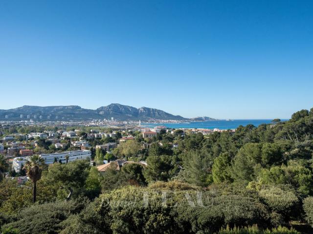 Appartement 4 pièces 140 m²