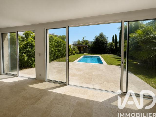 Appartement 4 pièces 141 m²