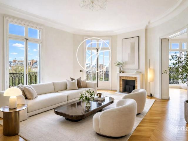 Appartement 4 pièces 142 m²