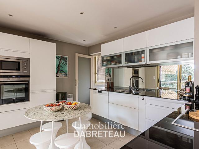 Appartement 4 pièces, 142 m² à louer à Lyon 4 69004