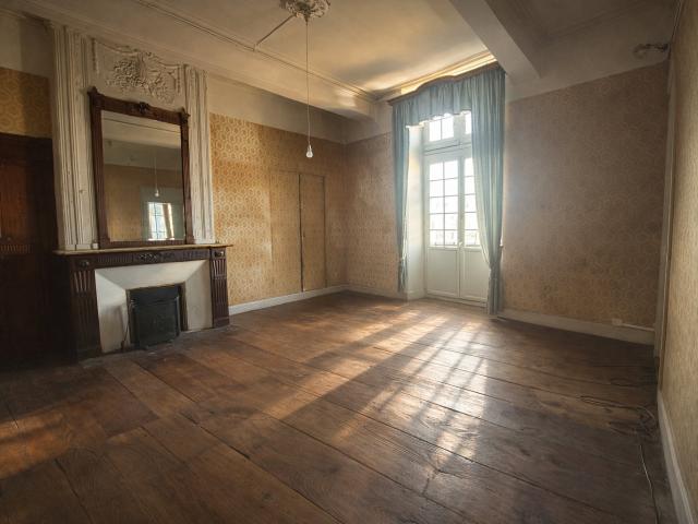 Appartement 4 pièces 143 m²