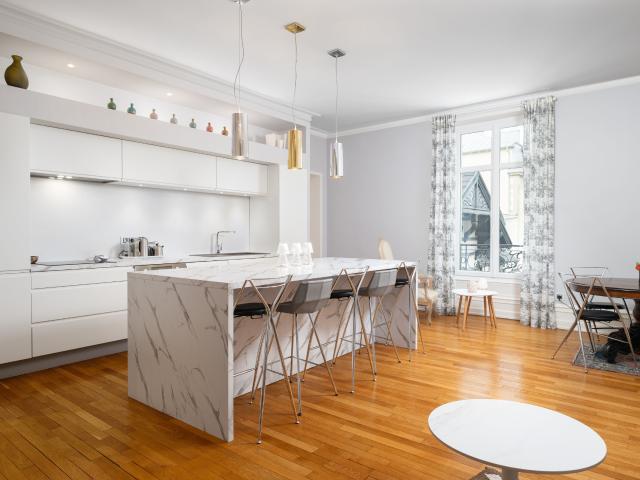 Appartement 4 pièces 144 m²