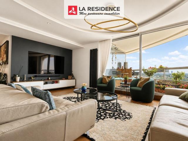 Appartement 4 pièces 145 m²
