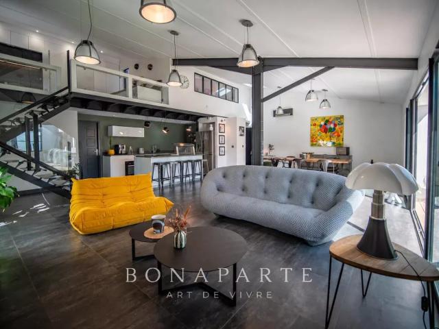 Appartement 4 pièces 145 m²